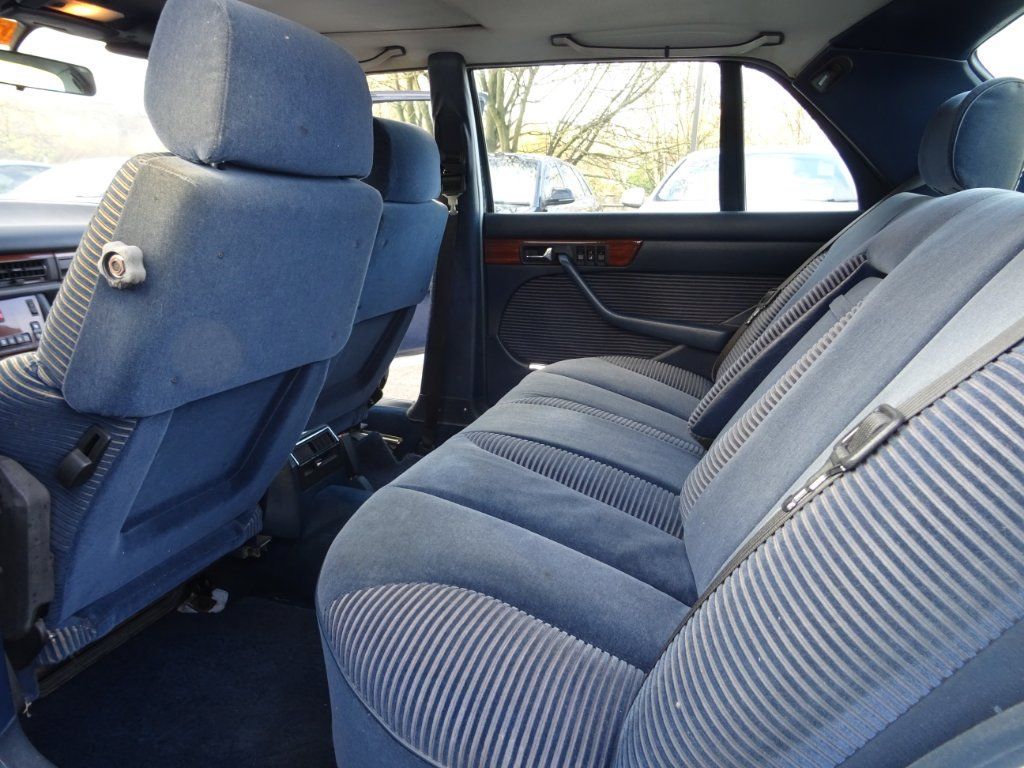 Used Mercedes-Benz 500 for sale - 77029330: Photo 11