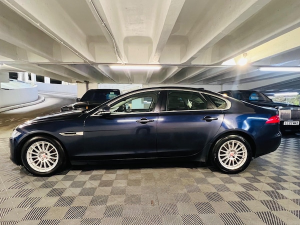 Used Jaguar XF 2016 for sale - 73133436: Photo 2