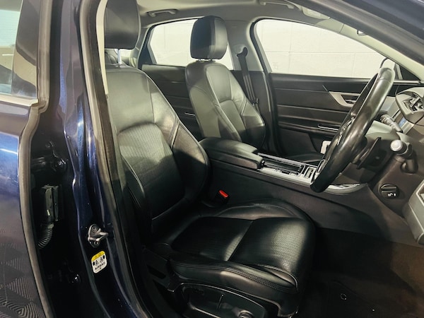 Used Jaguar XF 2016 for sale - 73133436: Photo 7