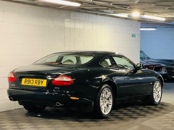 Used Jaguar XK8 1998 for sale - 73133447: Photo 4
