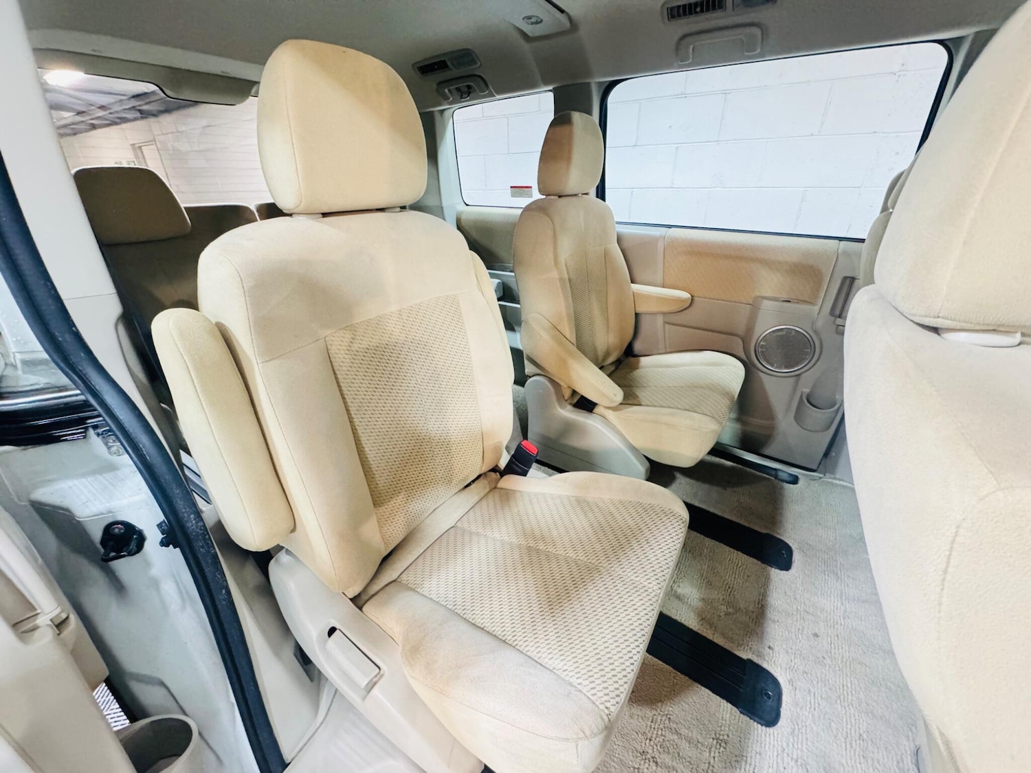 Used Mitsubishi Delica for sale - 77345198: Photo 9