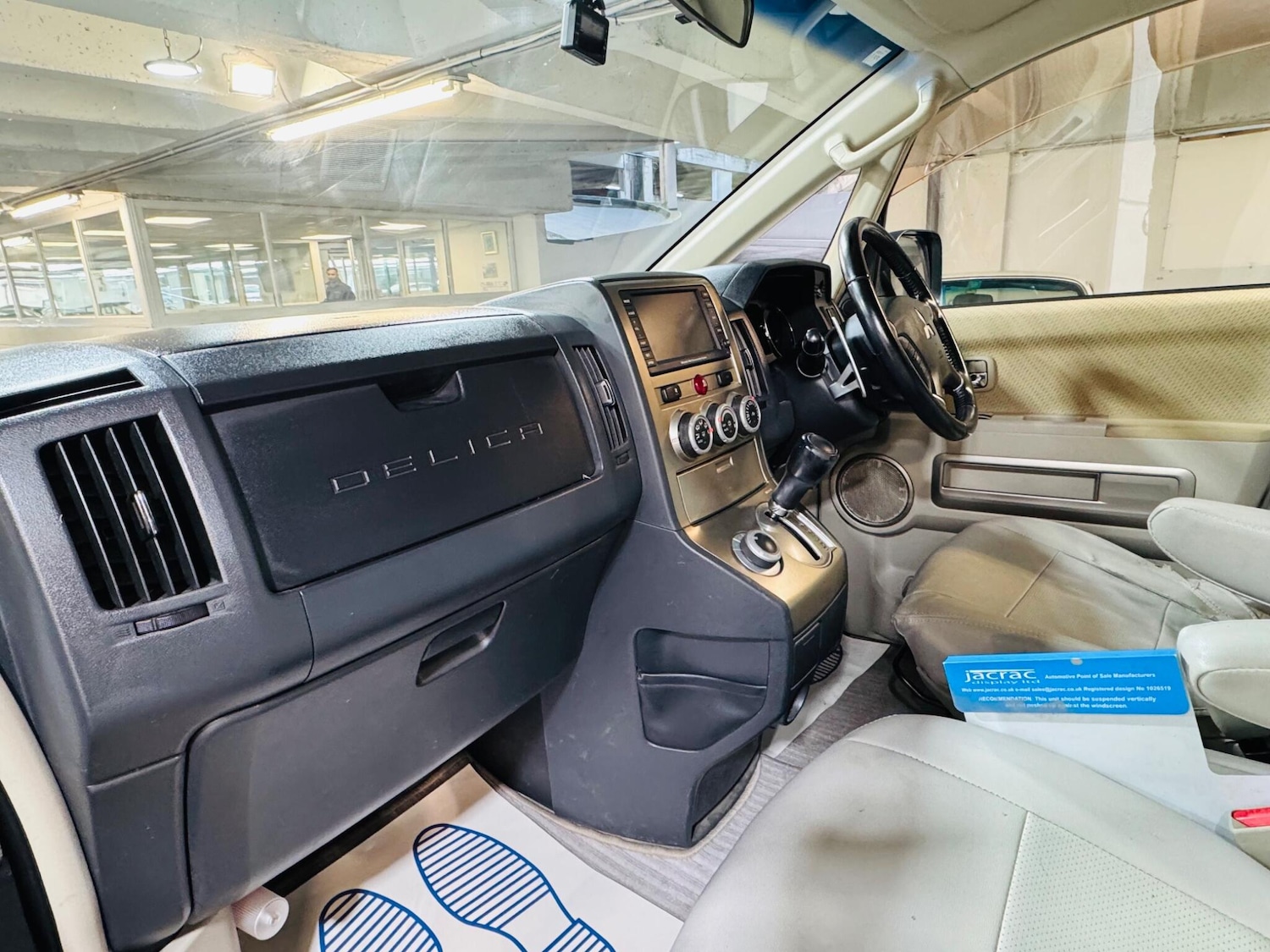 Used Mitsubishi Delica for sale - 77345542: Photo 10