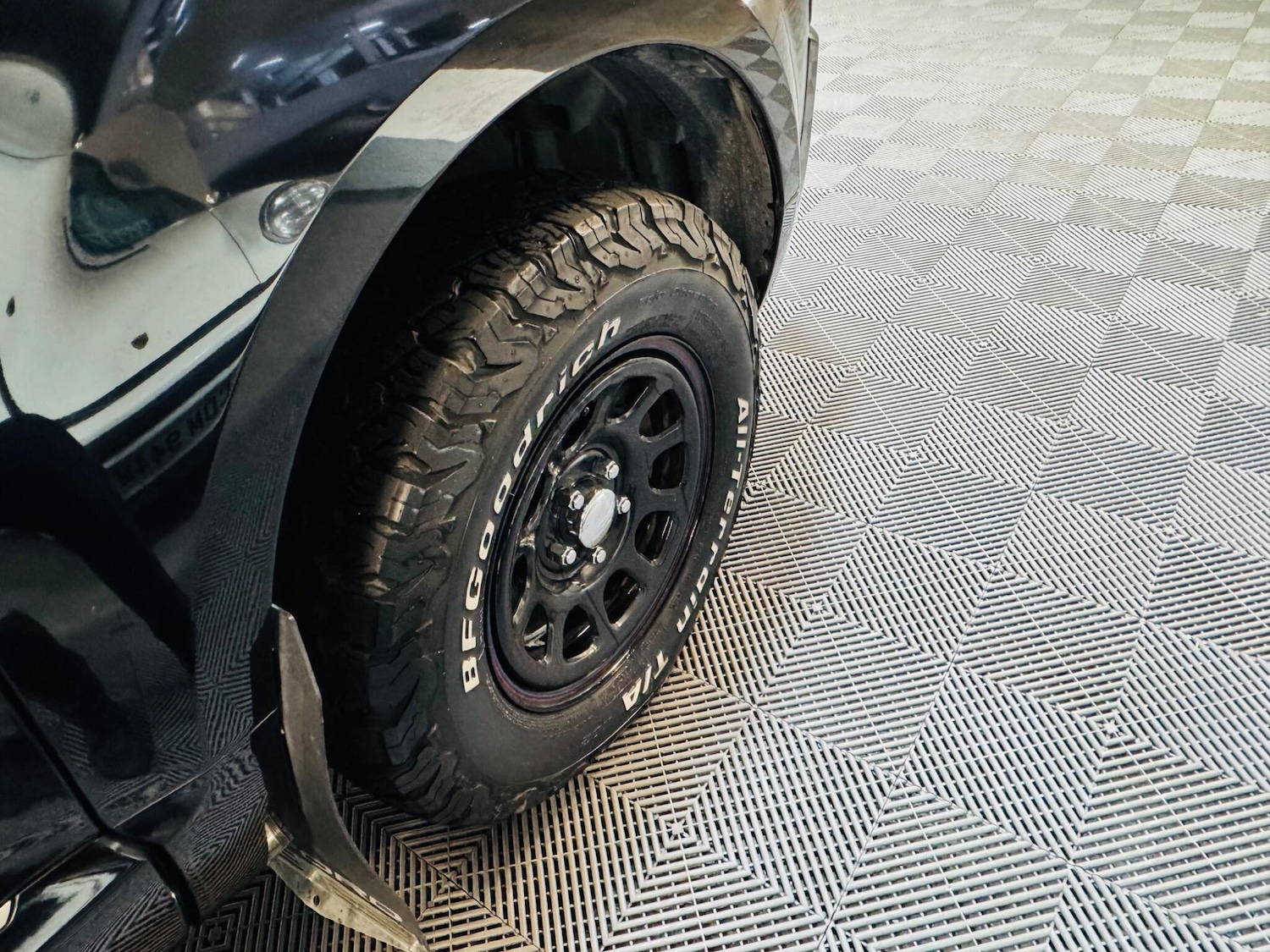 Used Mitsubishi Delica for sale - 77345542: Photo 16