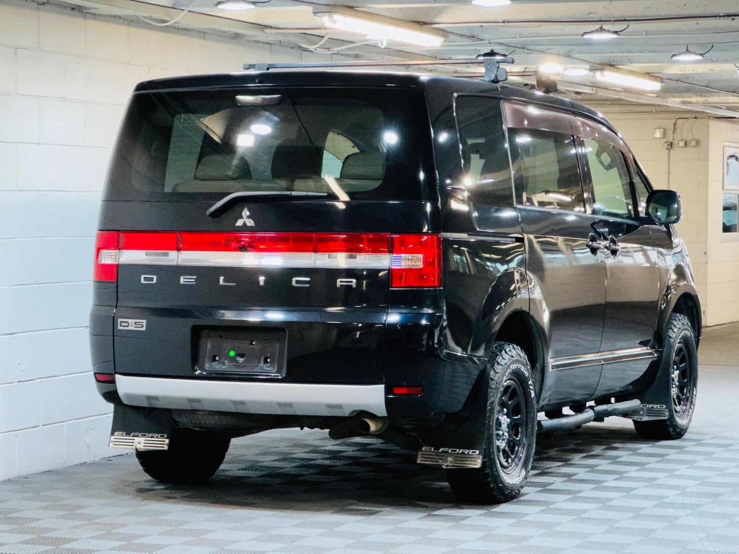 Used Mitsubishi Delica for sale - 77345542: Photo 4