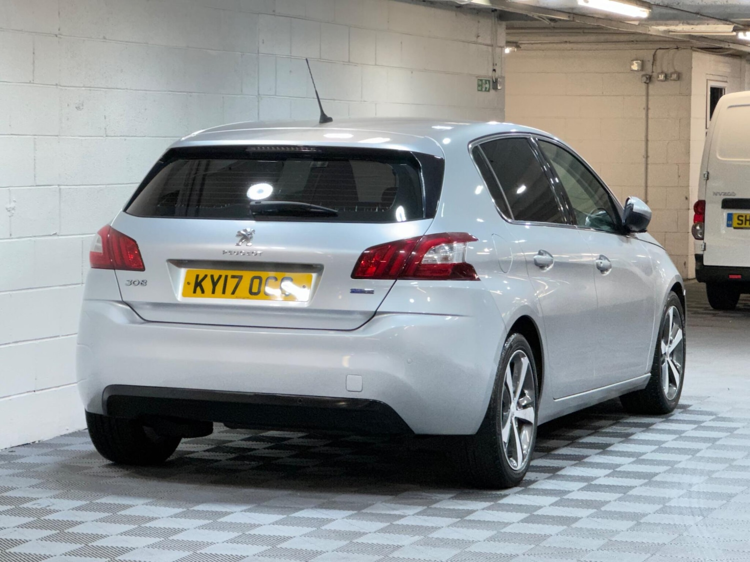 Used Peugeot 308 2017 for sale - 77412011: Photo 4