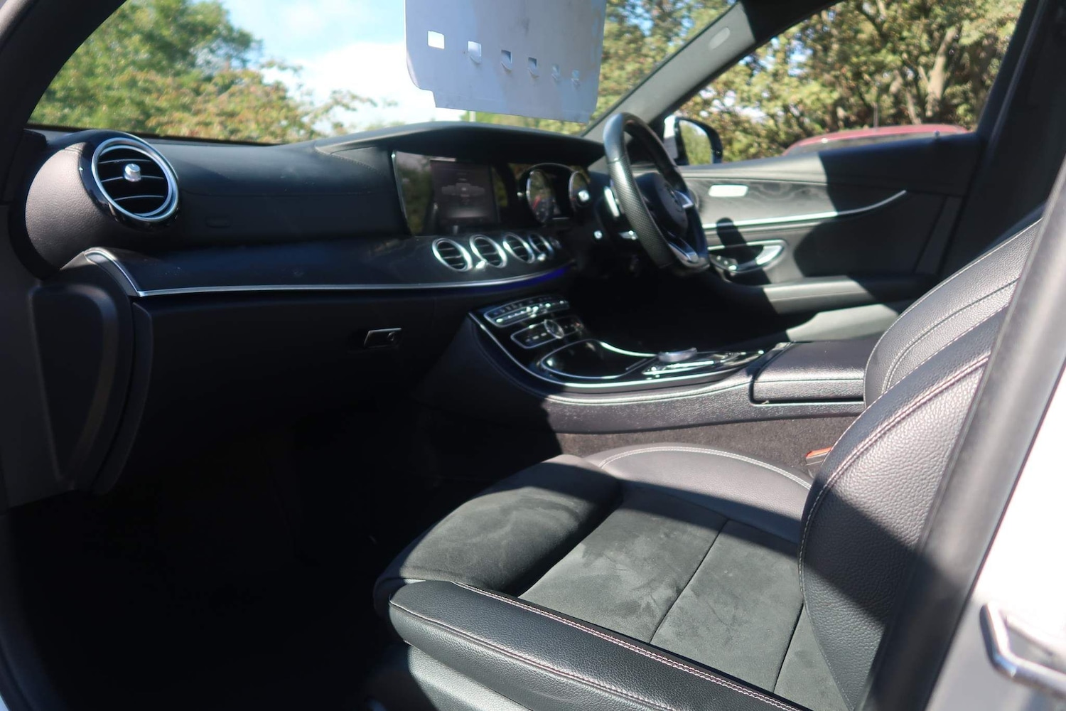 Used Mercedes-Benz E Class for sale - 77807752: Photo 11