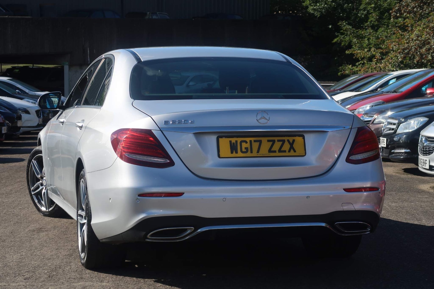 Used Mercedes-Benz E Class for sale - 77807752: Photo 3