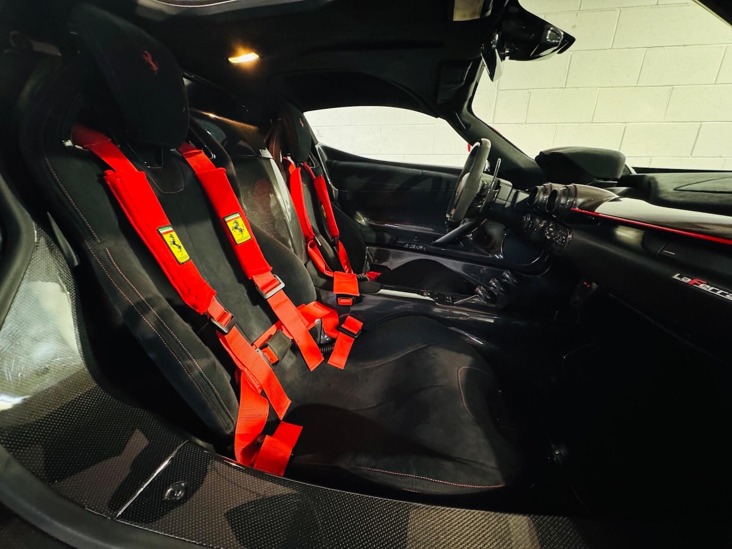 Used Ferrari LaFerrari for sale - 76715159: Photo 10