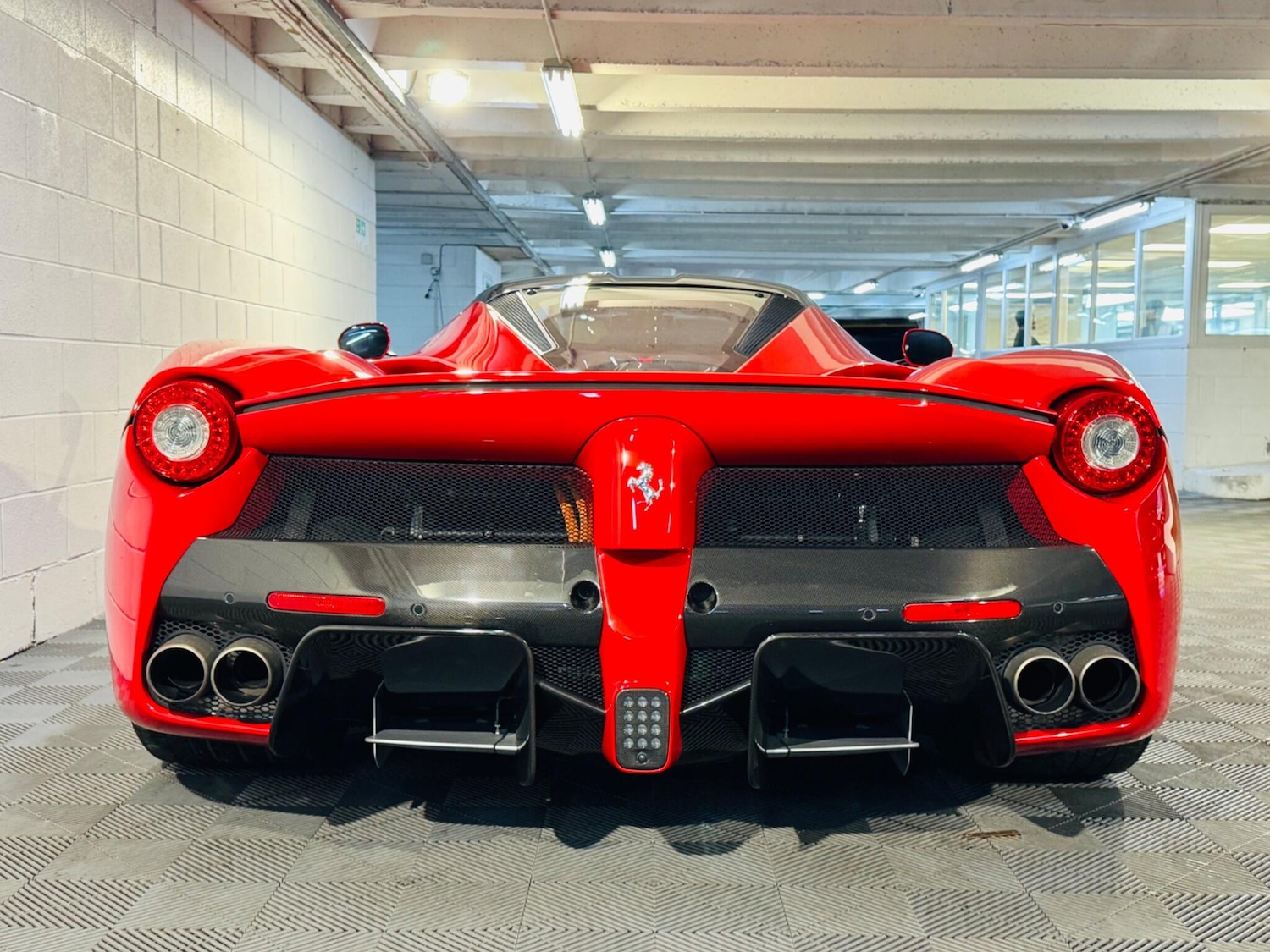 Used Ferrari LaFerrari for sale - 76715159: Photo 4