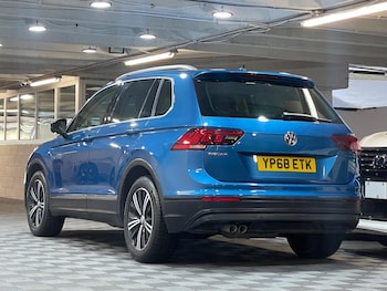 Used Volkswagen Tiguan 2018 for sale - 78676128: Photo