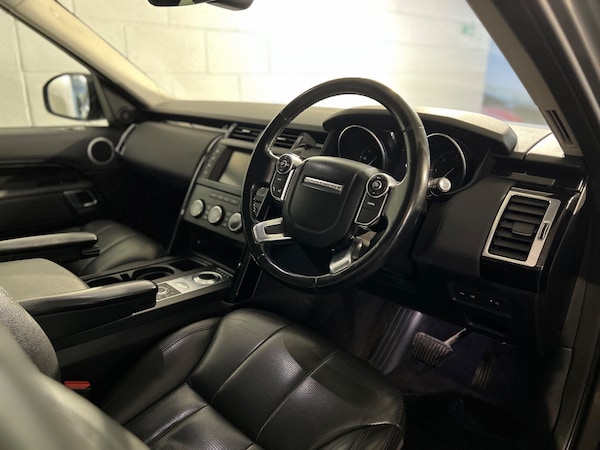 Used Land Rover Discovery 2017 for sale - 73133263: Photo 8