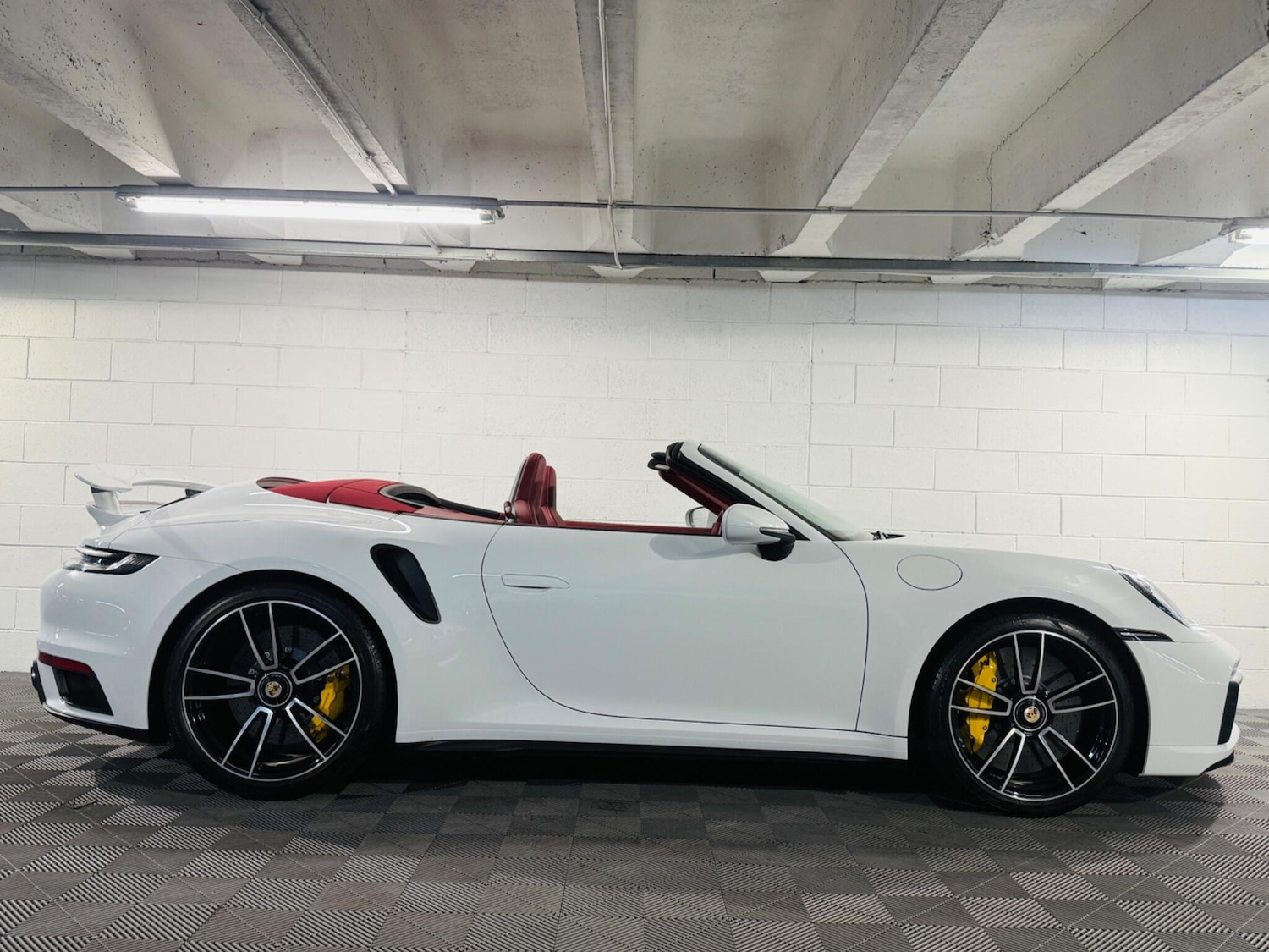 Used Porsche 911 2021 for sale - 76259046: Photo 5