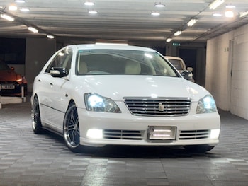 Toyota Crown feature image
