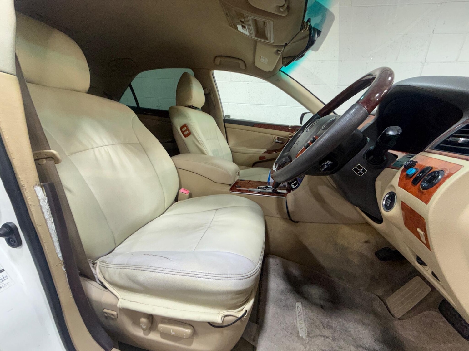 Used Toyota Crown for sale - 77344793: Photo 8