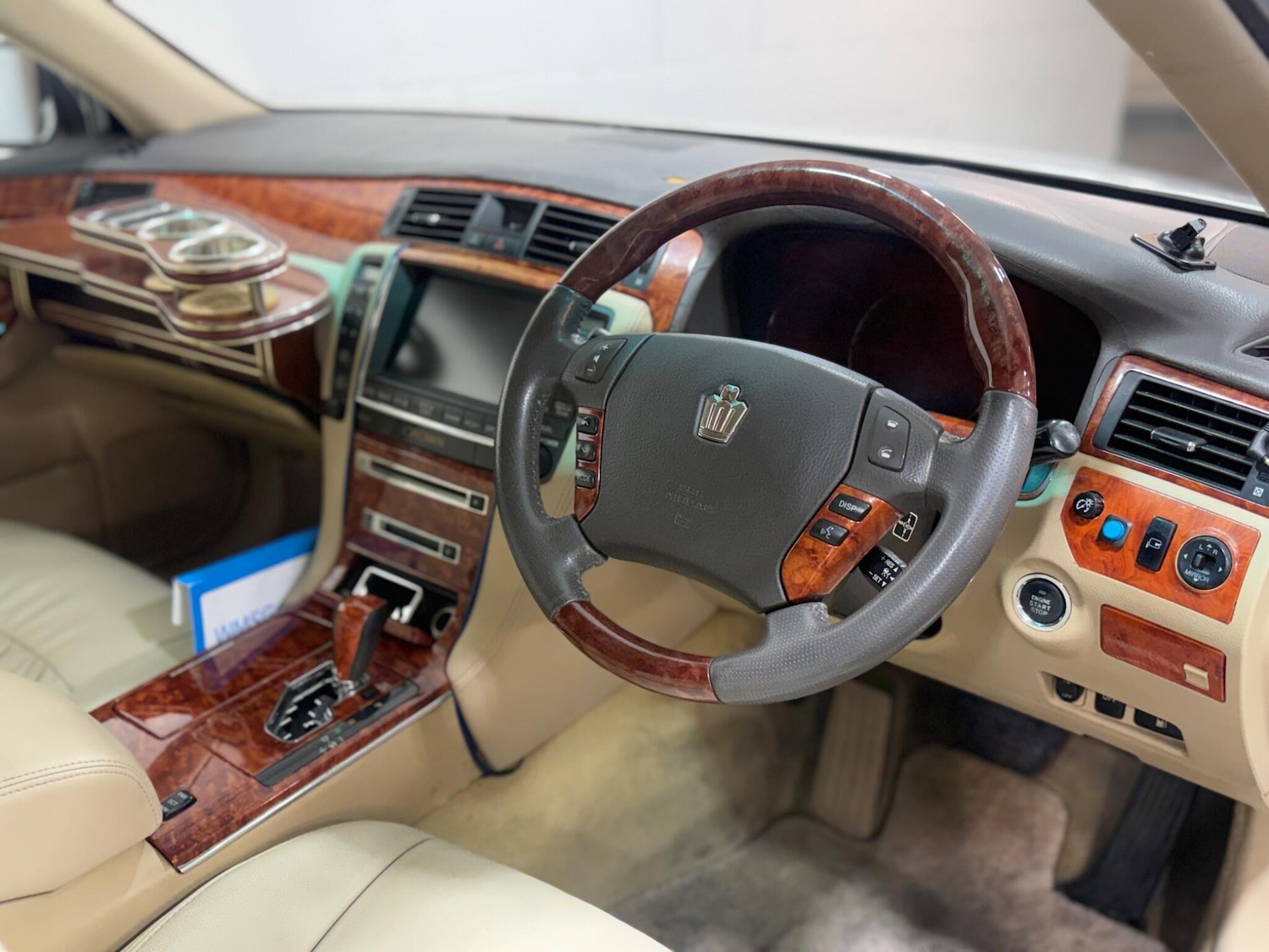 Used Toyota Crown for sale - 77344793: Photo 9