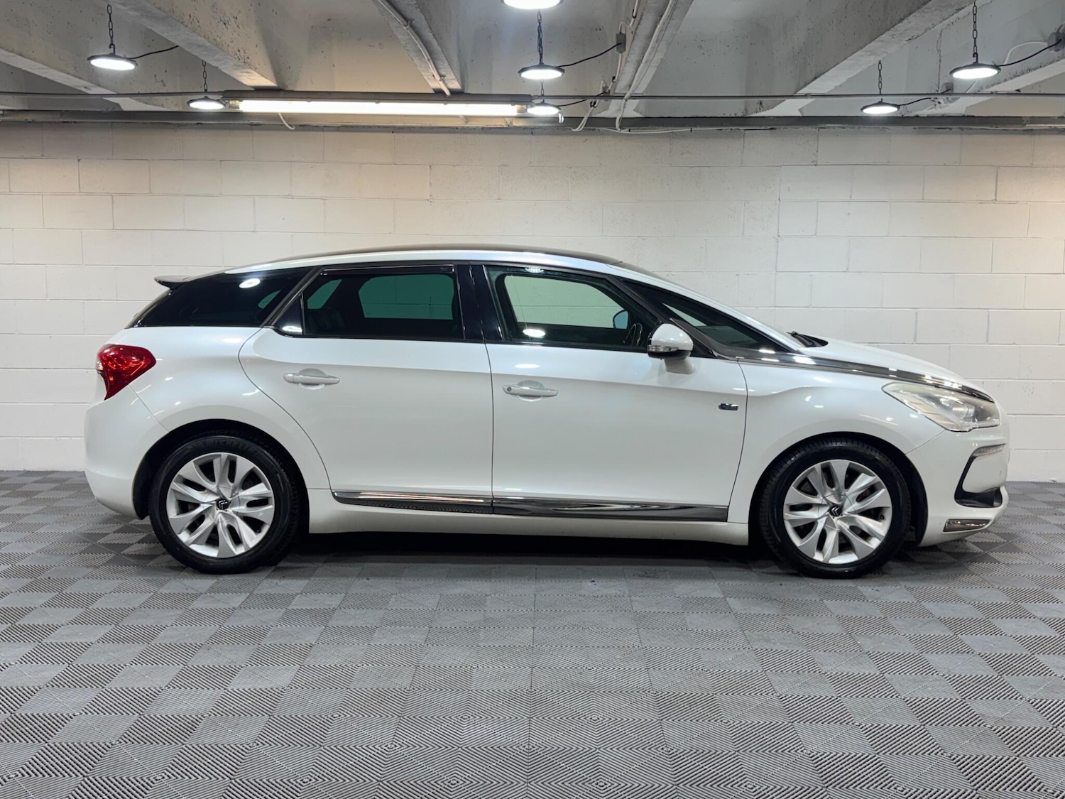 Used Citroen DS5 2013 for sale - 77925427: Photo 5