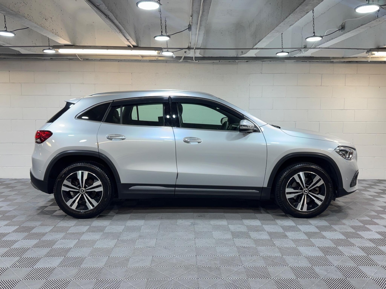 Used Mercedes-Benz GLA 2024 for sale - 77455451: Photo 5