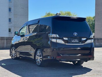 Used Toyota Vellfire 2009 for sale - 78100076: Photo