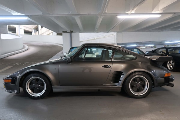 Used Porsche 911 for sale - 74758534: Photo 2