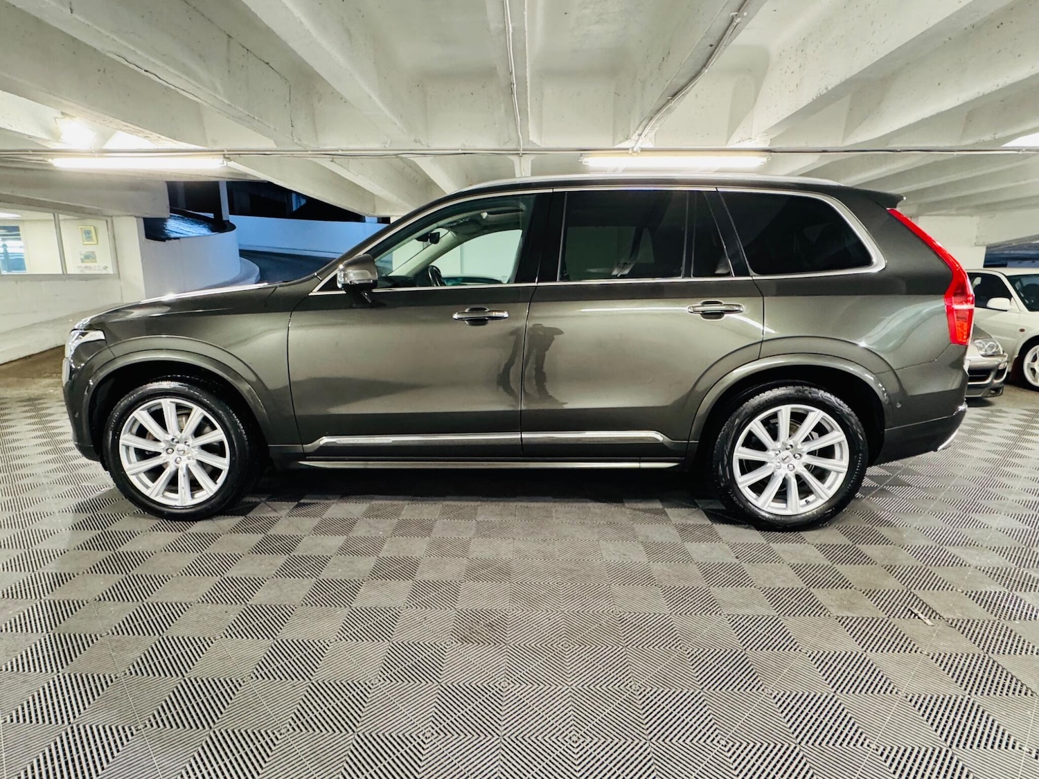 Used Volvo XC90 2019 for sale - 77291137: Photo 2