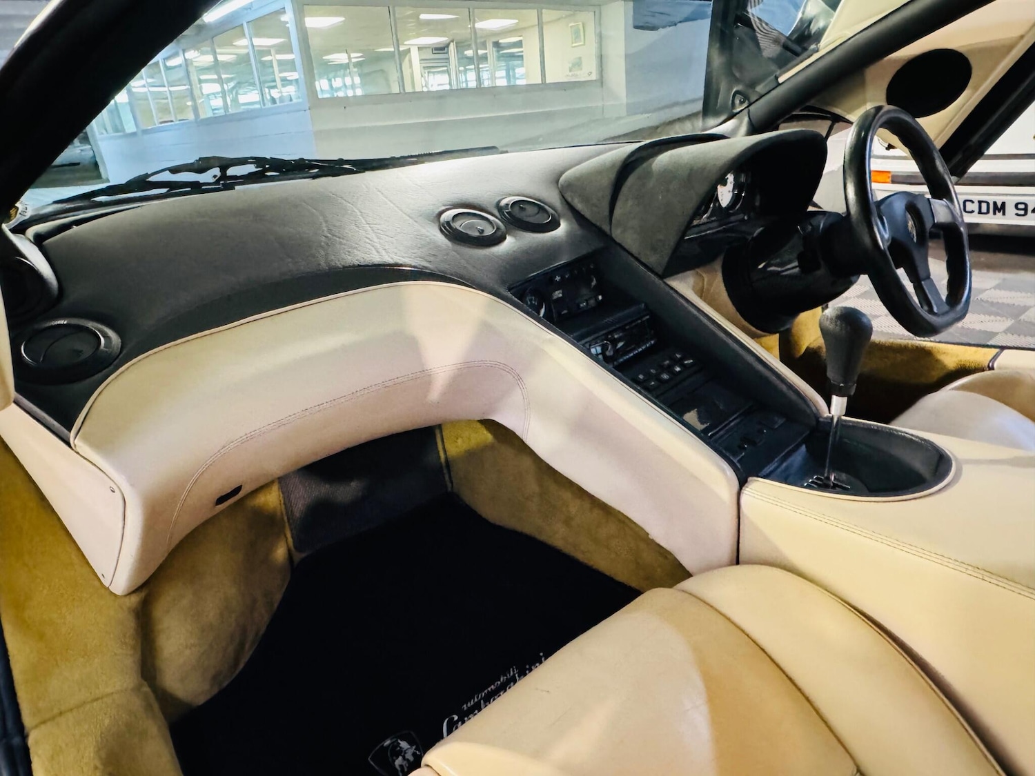 Used Lamborghini Diablo 1993 for sale - 77304829: Photo 12