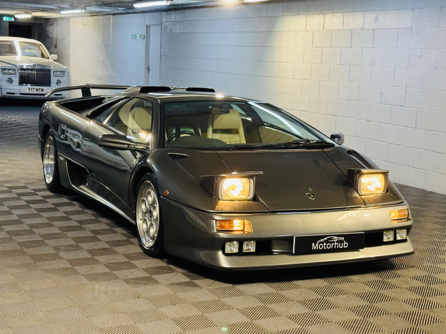 Used Lamborghini Diablo 1993 for sale - 77304829: Photo 17