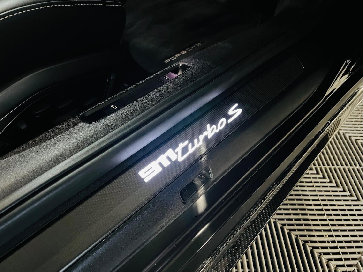 Used Porsche 911 2022 for sale - 76238729: Photo 14