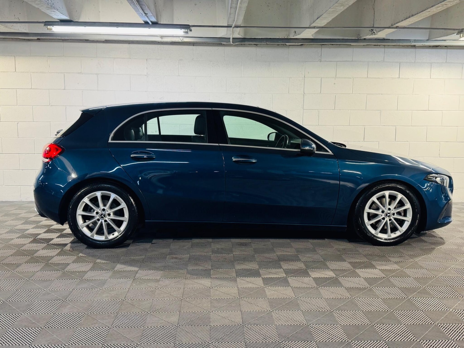 Used Mercedes-Benz A-Class for sale - 76633504: Photo 5