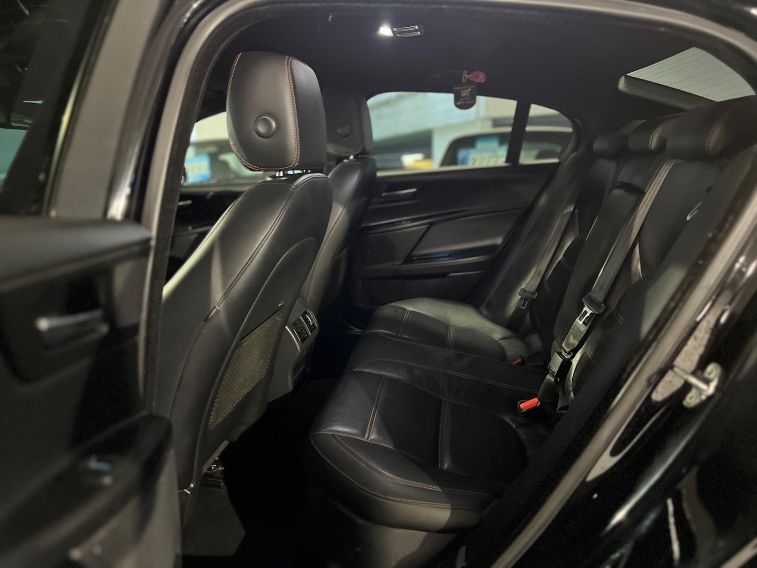 Used Jaguar XE 2016 for sale - 76992617: Photo 11