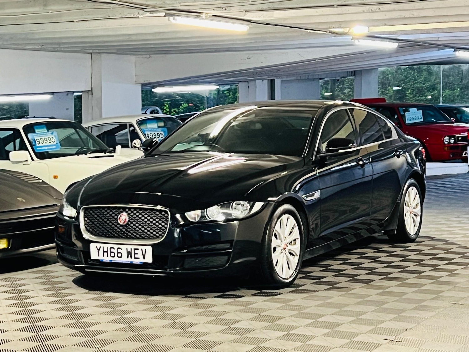 Used Jaguar XE 2016 for sale - 76992617: Photo 6