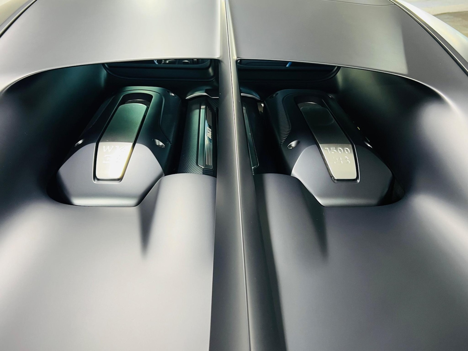 Used Bugatti Chiron 2024 for sale - 76476420: Photo 26