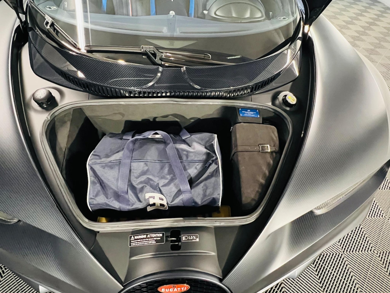 Used Bugatti Chiron 2024 for sale - 76476420: Photo 27