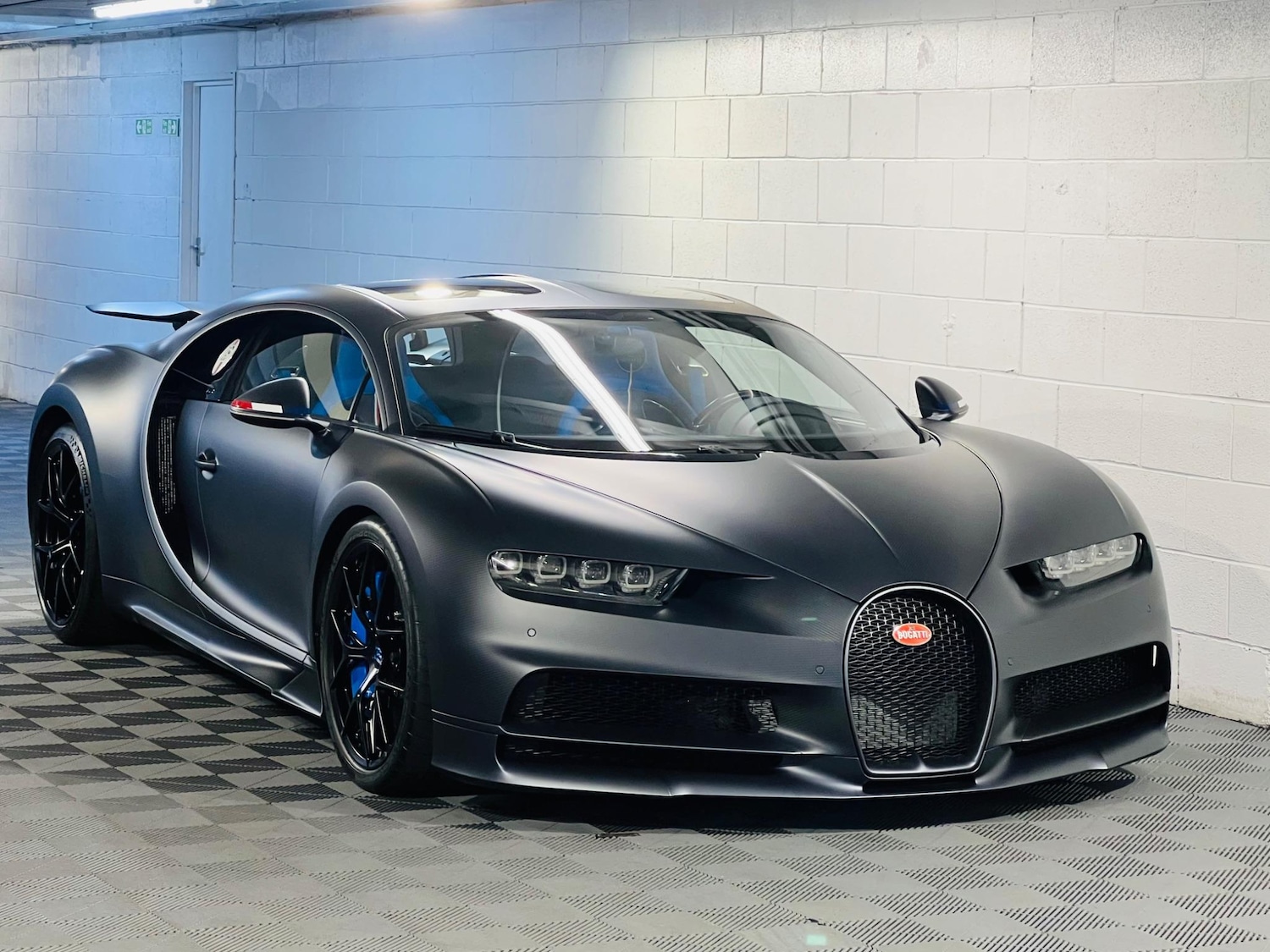 Used Bugatti Chiron 2024 for sale - 76476420: Photo 32
