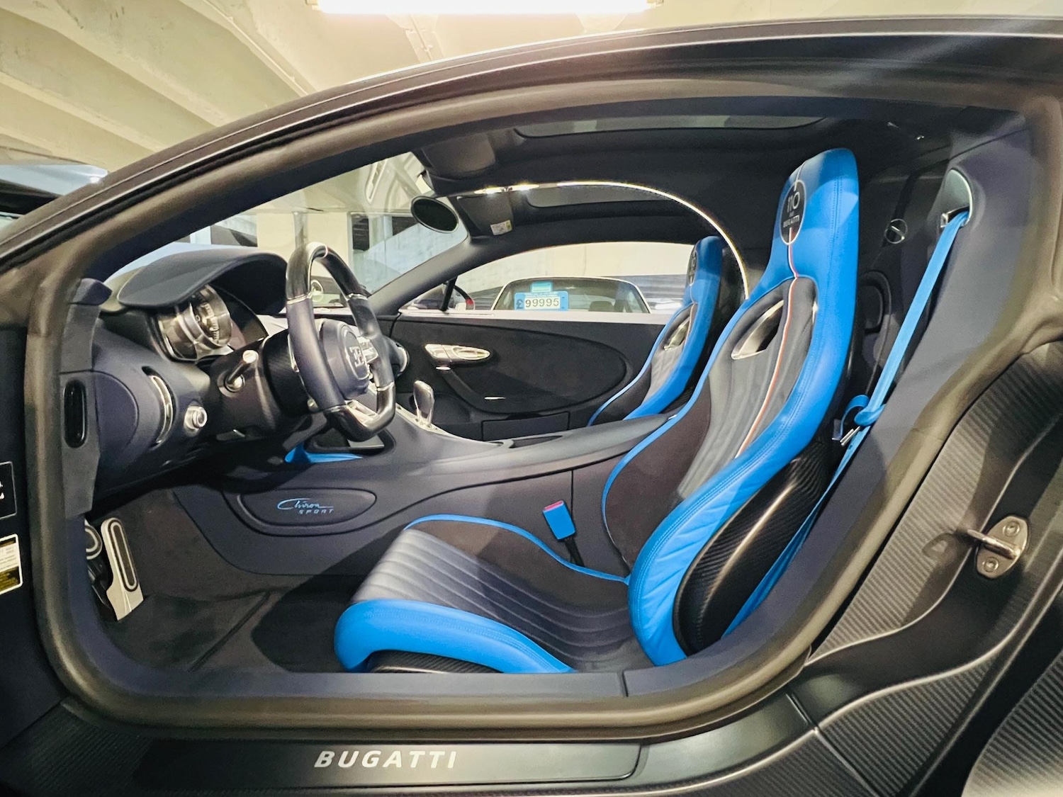 Used Bugatti Chiron 2024 for sale - 76476420: Photo 7