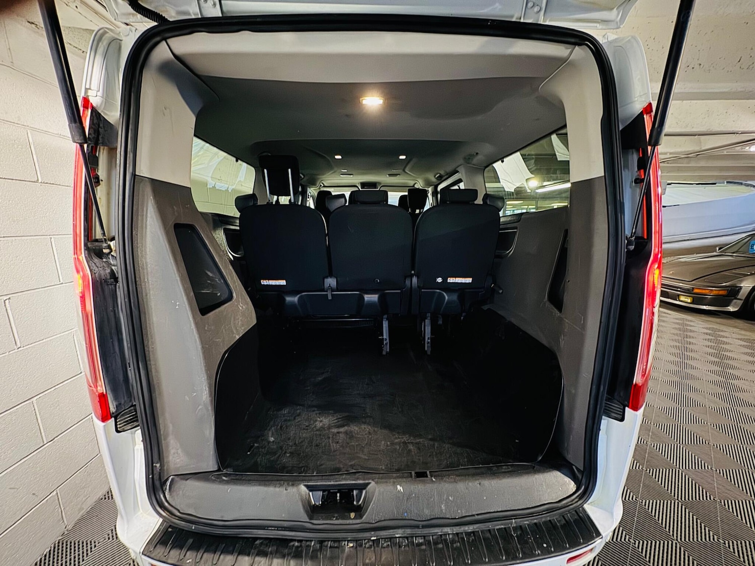 Used Ford Tourneo Custom 2020 for sale - 76989227: Photo 13