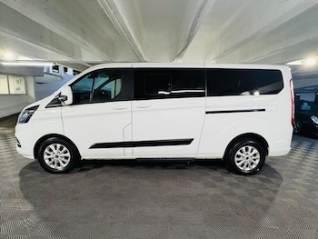 Used Ford Tourneo Custom 2020 for sale - 76989227: Photo