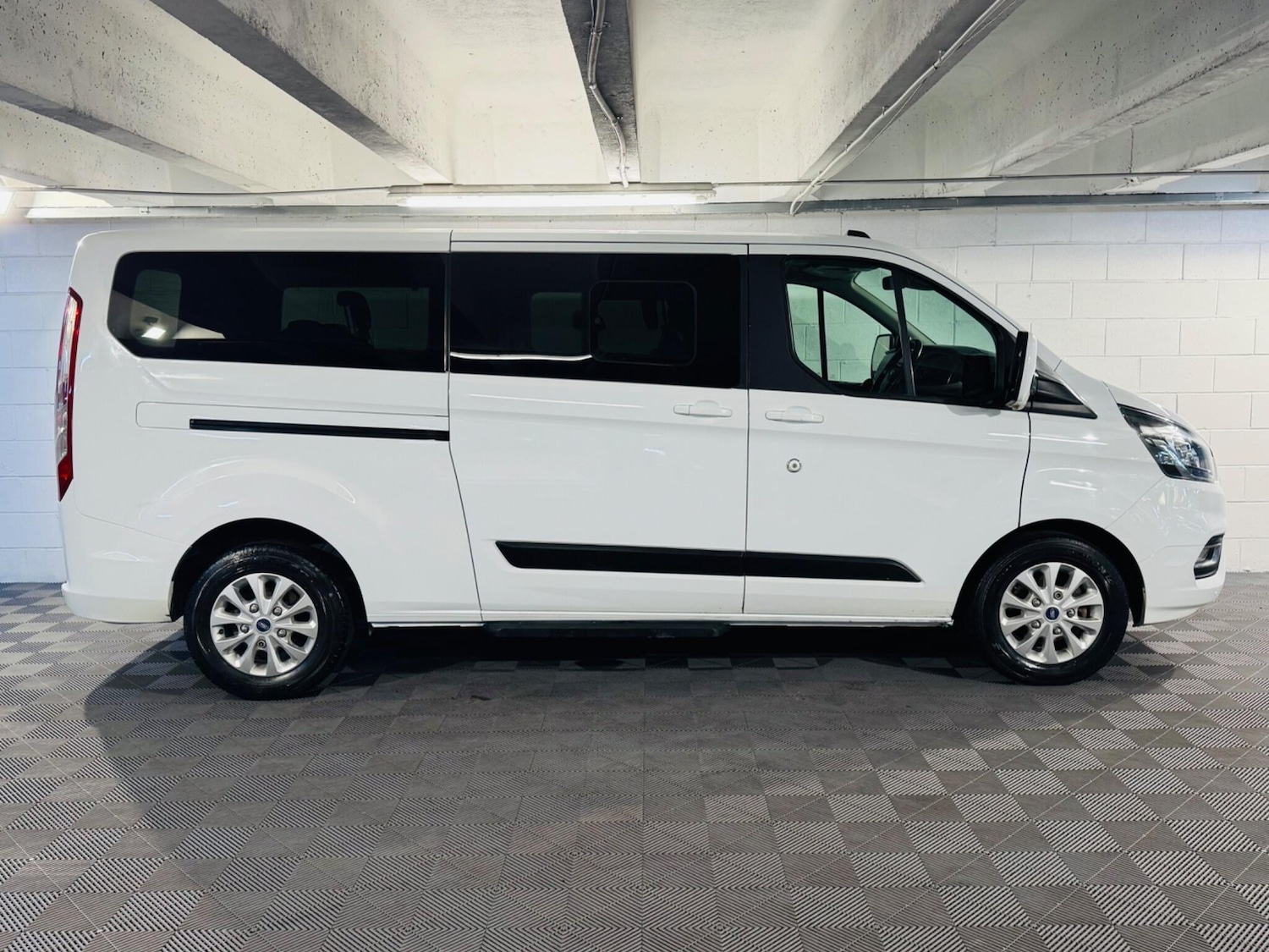 Used Ford Tourneo Custom 2020 for sale - 76989227: Photo 5