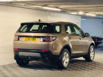 Used Land Rover Discovery Sport 2016 for sale - 75280413: Photo