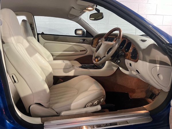 Used Jaguar XK8 1998 for sale - 73133239: Photo 7