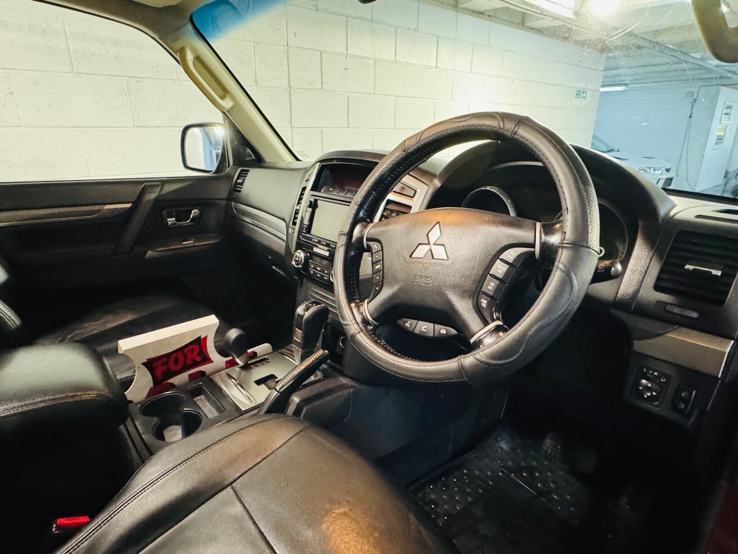 Used Mitsubishi Shogun 2017 for sale - 76306930: Photo 8