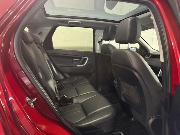 Used Land Rover Discovery Sport 2016 for sale - 76072403: Photo 11