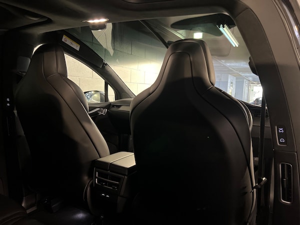 Used Tesla Model X 2018 for sale - 73133265: Photo 15