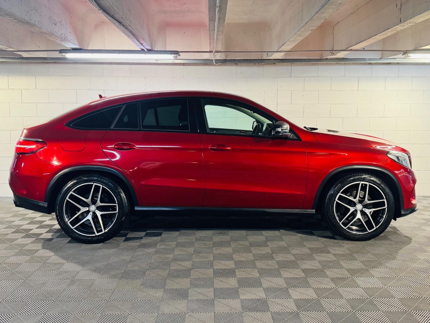 Used Mercedes-Benz GLE 2016 for sale - 76688899: Photo 5