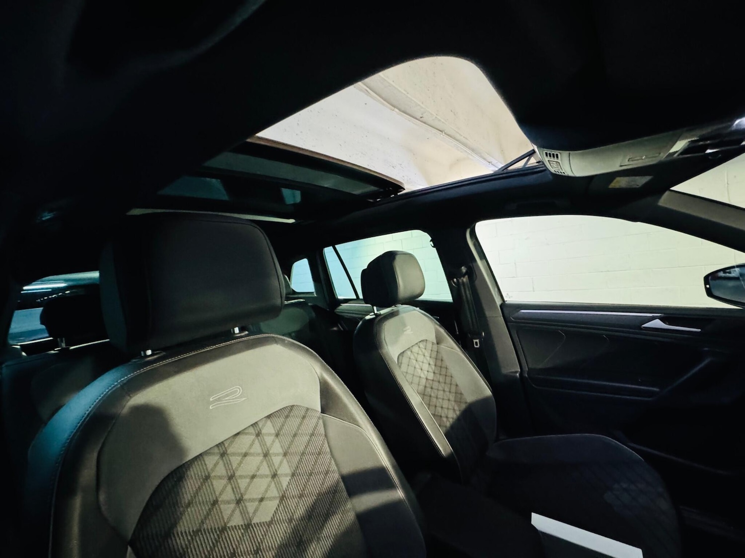 Used Volkswagen Tiguan 2021 for sale - 76801993: Photo 11