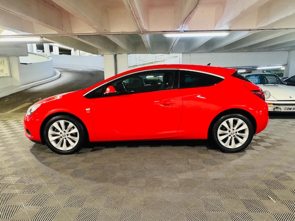 Used Vauxhall Astra GTC 2014 for sale - 76306759: Photo 2