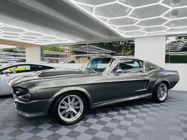 Used Ford Mustang 2014 for sale - 73133453: Photo 2
