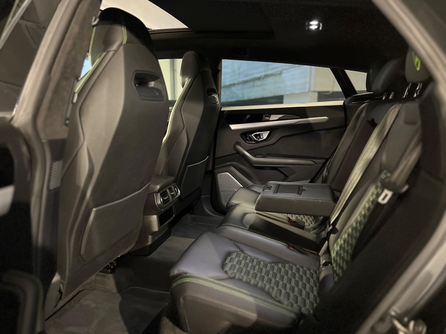 Used Lamborghini Urus for sale - 76990241: Photo 15