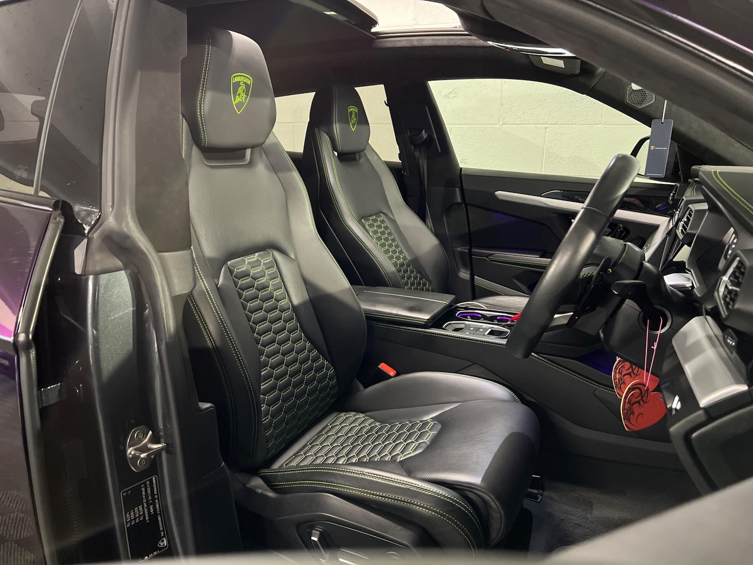 Used Lamborghini Urus for sale - 76990241: Photo 8