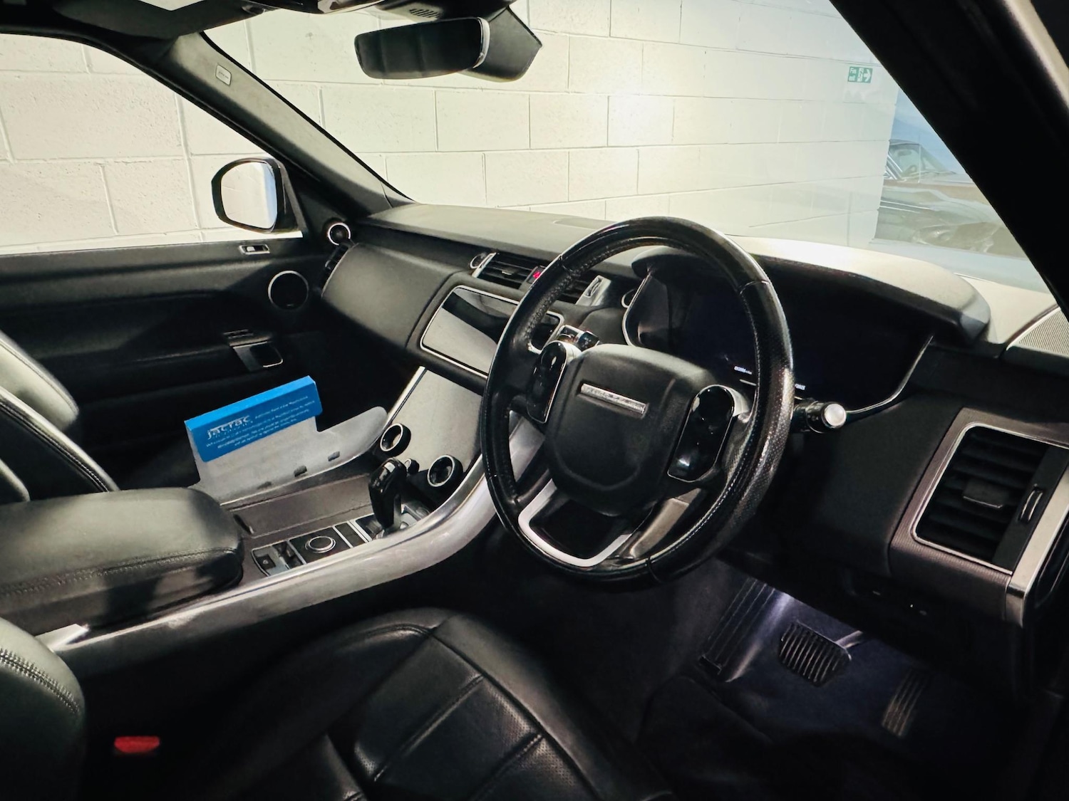 Used Land Rover Range Rover Sport 2018 for sale - 76988795: Photo 8