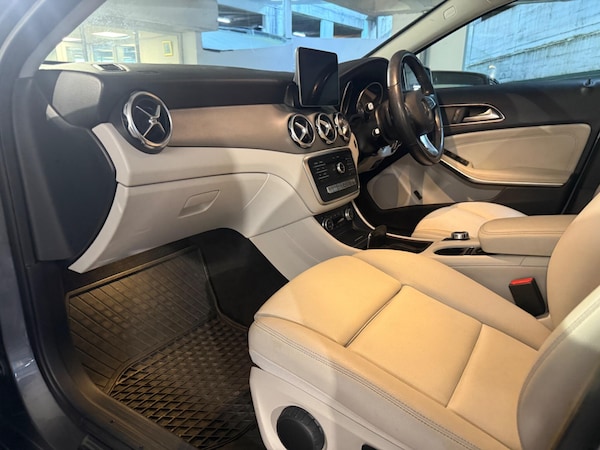 Used Mercedes-Benz GLA 2019 for sale - 76121332: Photo 10